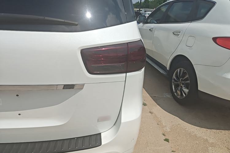 Used Kia Carnival 2015 3.3 GDI Luxury Edition China V Standard Exterior 3