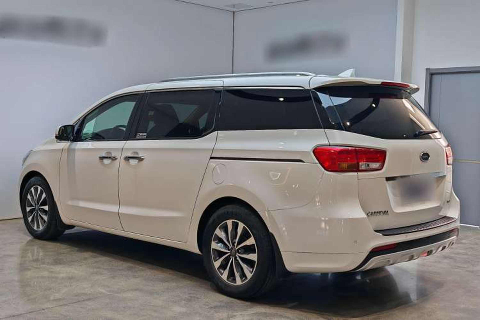 Used Kia Carnival 2015 3.3 GDI Flagship Version China V Standard Exterior 4