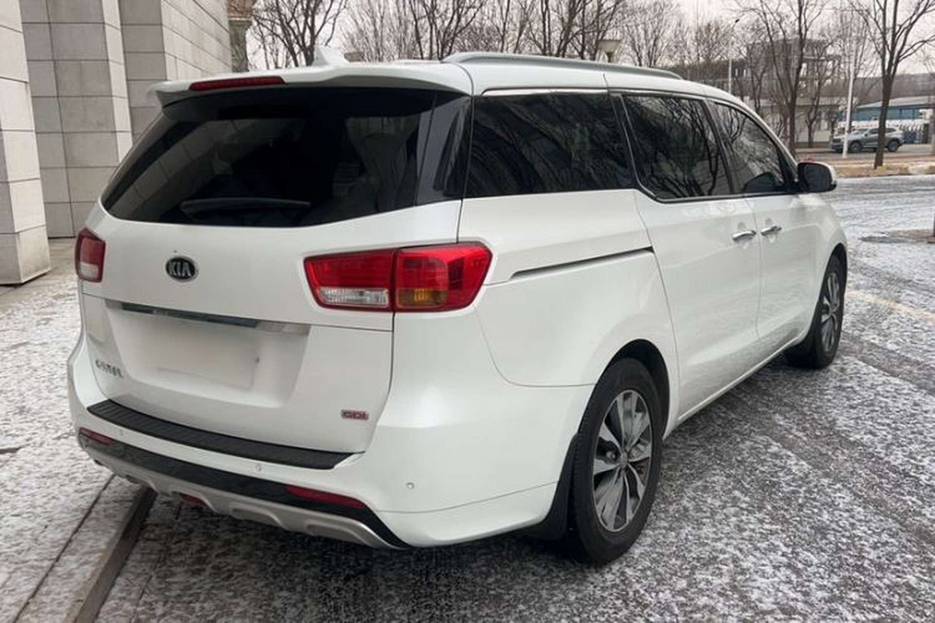 Used Kia Carnival 2015 3.3 GDI Luxury Edition China V Standard Exterior 5