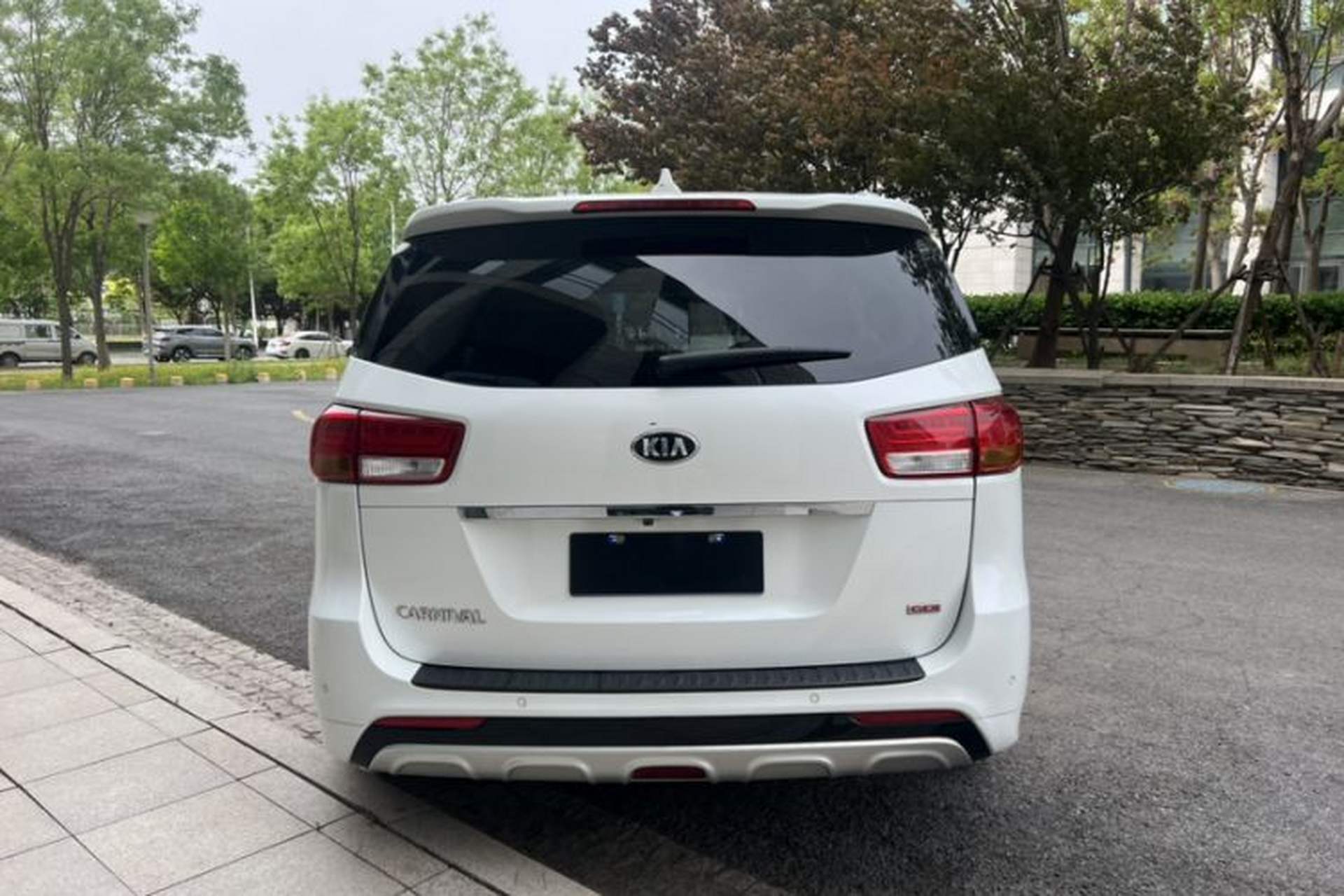 Used Kia Carnival 2015 3.3 GDI Luxury Edition China V Standard Exterior 6