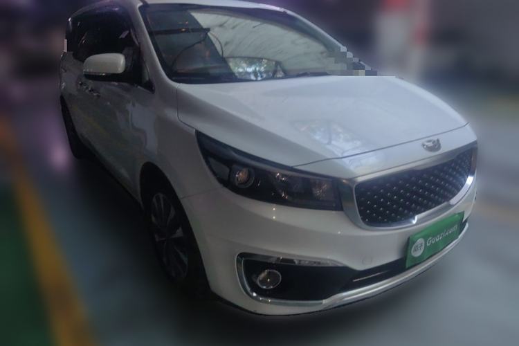 Used Kia Carnival 2015 2.2T Luxury Edition China IV Front Right 45 Deg