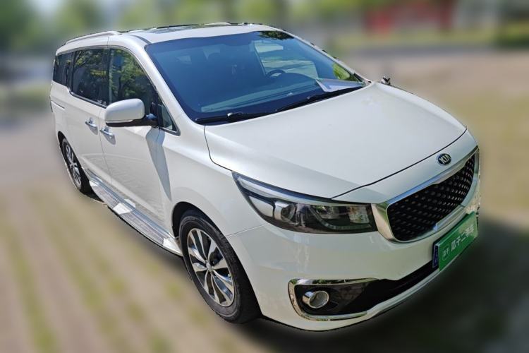 Used Kia Carnival 2015 3.3 GDI Luxury Edition China IV Standard Front Right 45 Deg