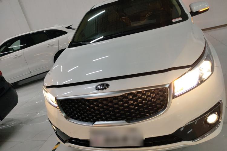 Used Kia Carnival 2015 2.2T Luxury Edition China IV Front