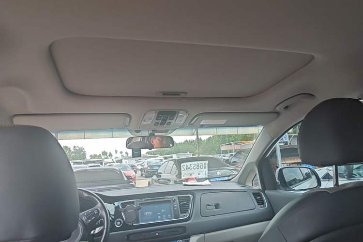 Used Kia Carnival 2015 3.3 GDI Luxury Edition China V Standard Headliner