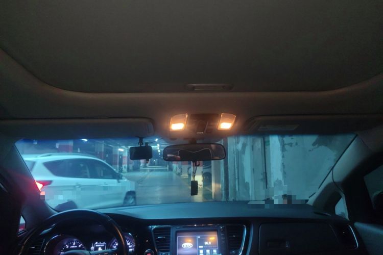 Used Kia Carnival 2015 2.2T Luxury Edition China IV Headliner