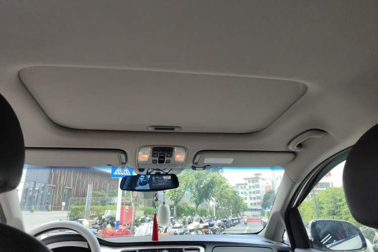 Used Kia Carnival 2015 3.3 GDI Luxury Edition China IV Standard Headliner