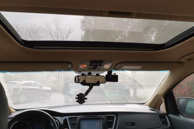 Used Kia Carnival 2015 2.2T Luxury Edition China IV Headliner