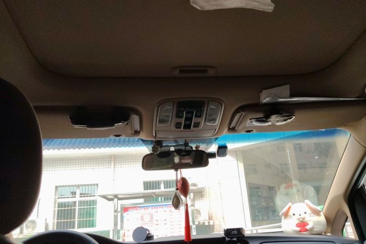 Used Kia Carnival 2015 3.3 GDI Luxury Edition China IV Standard Headliner