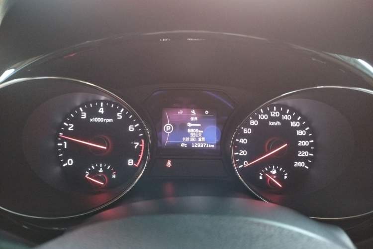 Used Kia Carnival 2015 3.3 GDI Luxury Edition China V Standard Instrument Cluster