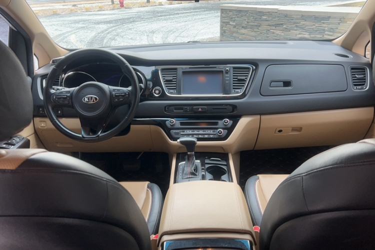 Used Kia Carnival 2015 3.3 GDI Luxury Edition China V Standard Interior 1