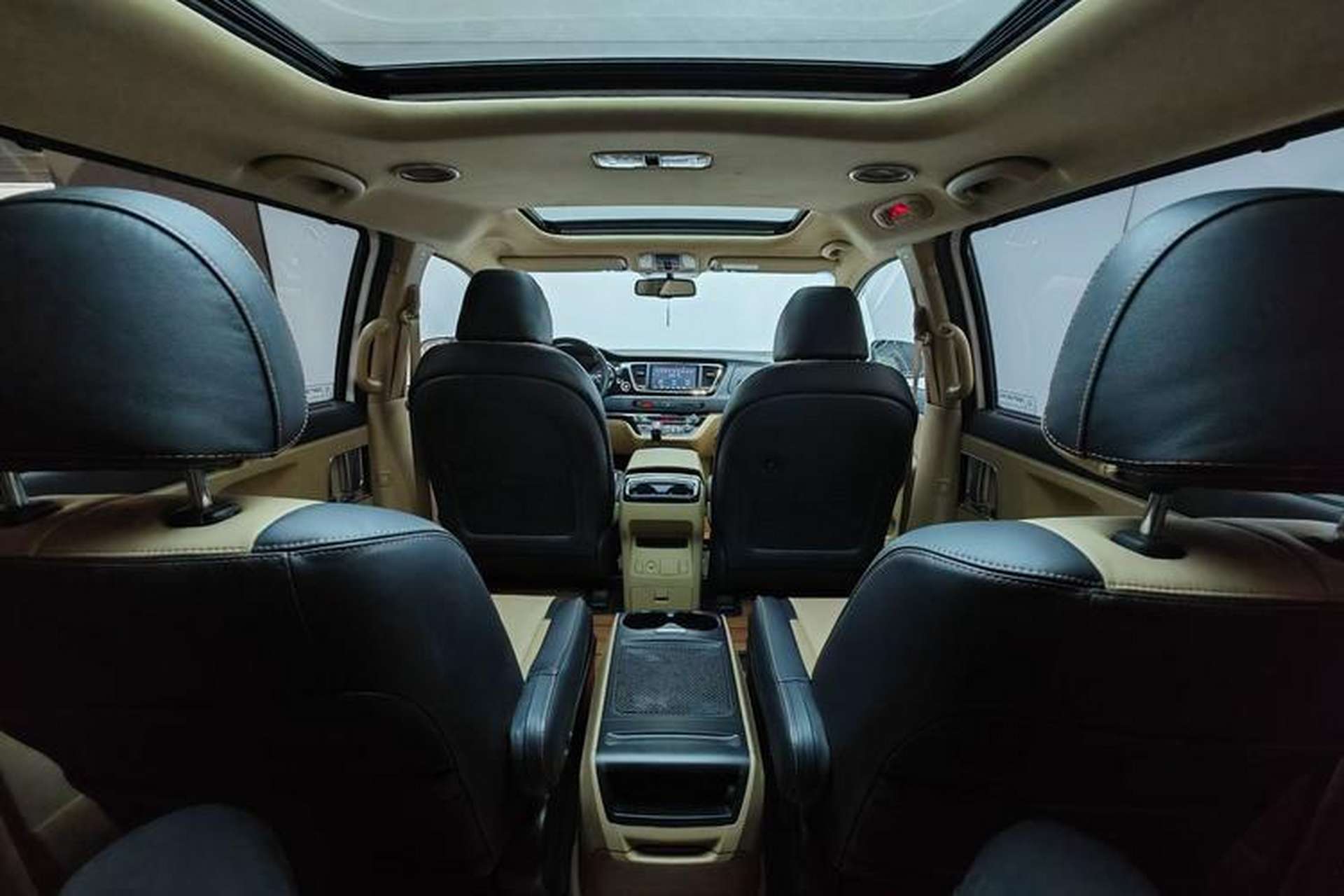 Used Kia Carnival 2015 3.3 GDI Flagship Version China V Standard Interior 10