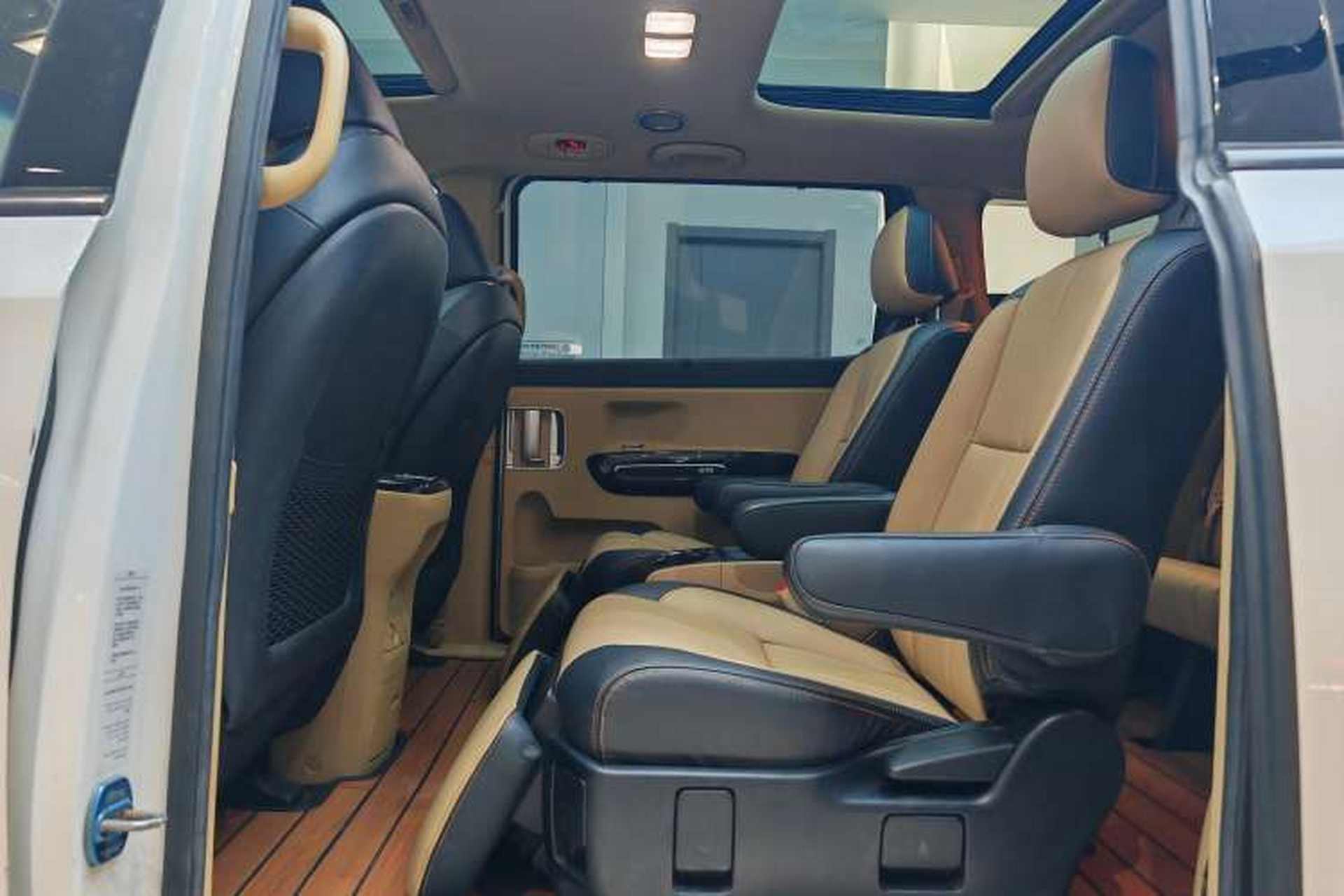 Used Kia Carnival 2015 3.3 GDI Flagship Version China V Standard Interior 2