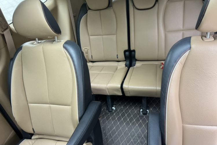 Used Kia Carnival 2015 3.3 GDI Luxury Edition China V Standard Interior 8