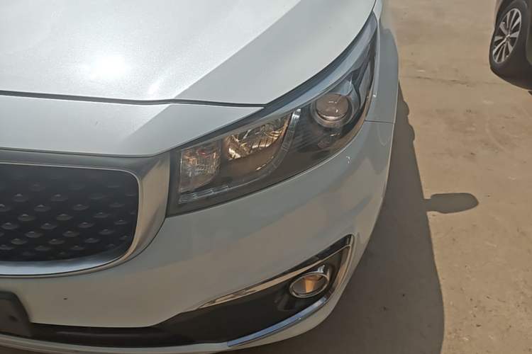 Used Kia Carnival 2015 3.3 GDI Luxury Edition China V Standard Left Front Headlight