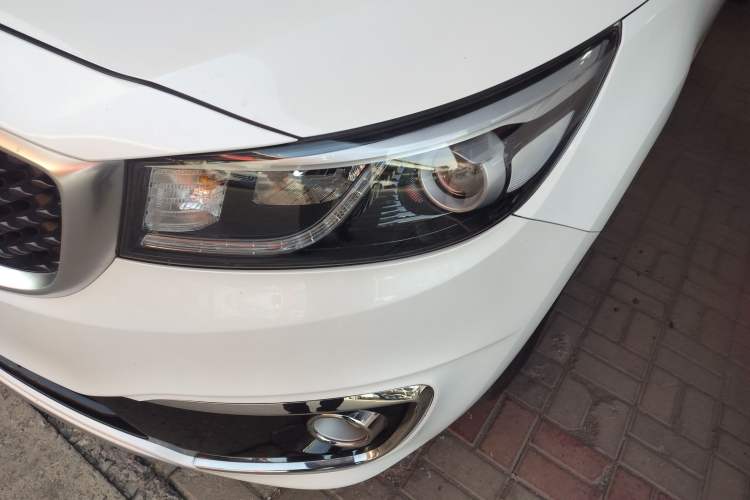Used Kia Carnival 2015 3.3 GDI Luxury Edition China V Standard Left Front Headlight