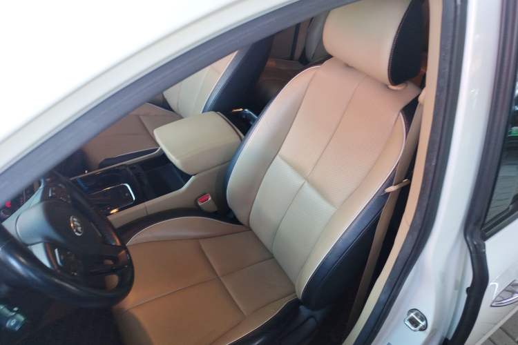 Used Kia Carnival 2015 3.3 GDI Luxury Edition China V Standard Left Front Seat