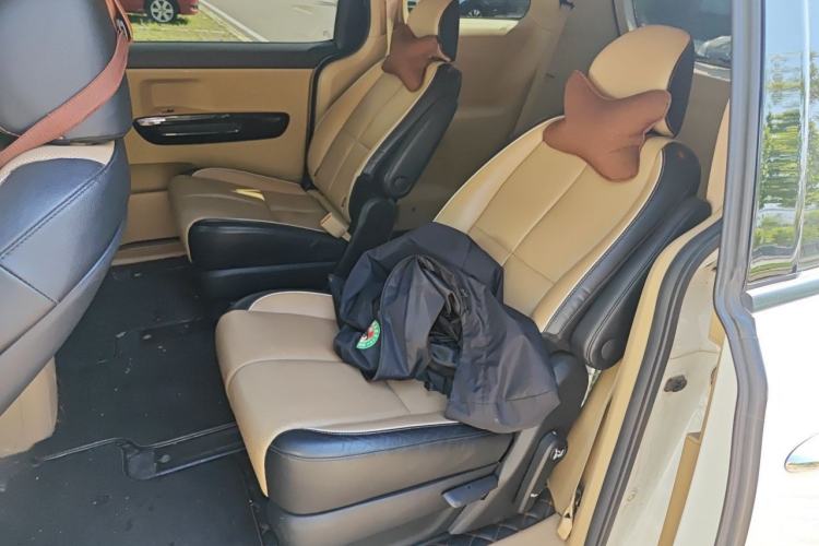 Used Kia Carnival 2015 3.3 GDI Luxury Edition China IV Standard Left Rear Seat