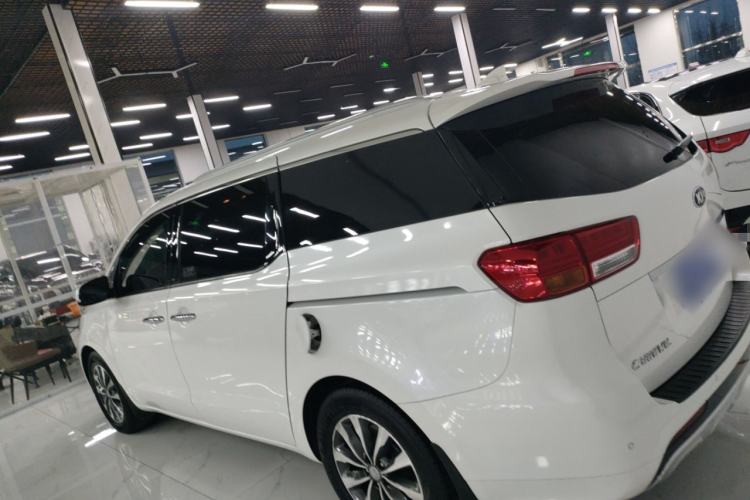 Used Kia Carnival 2015 2.2T Luxury Edition China IV Left Side