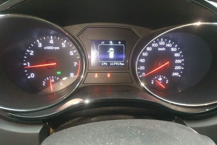 Used Kia Carnival 2015 3.3 GDI Luxury Edition China V Standard Odometer Close Up