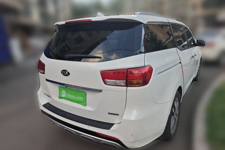 Used Kia Carnival 2015 2.2T Luxury Edition China IV Rear Right 45 Deg