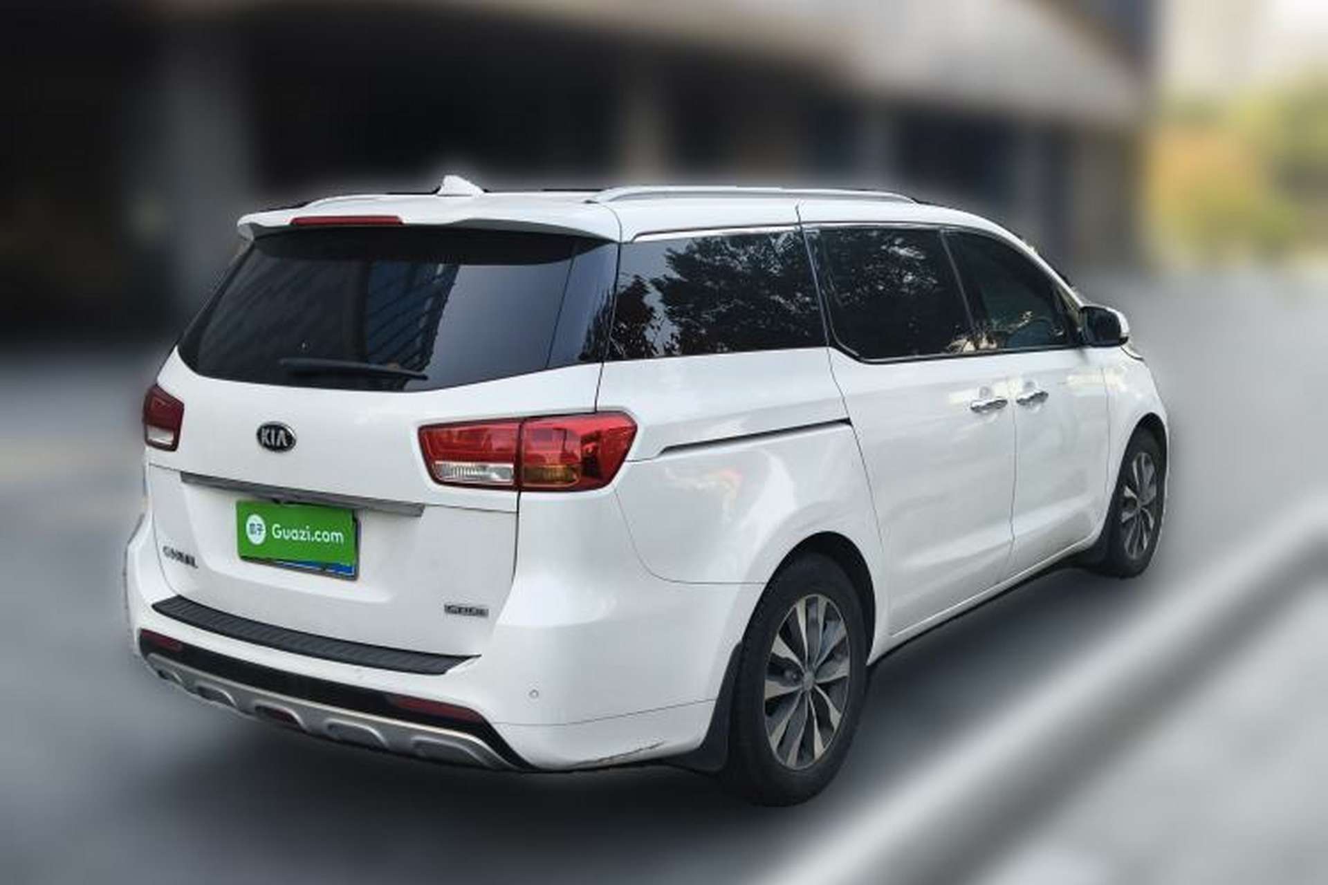 Used Kia Carnival 2015 2.2T Luxury Edition China IV Rear Right 45 Deg