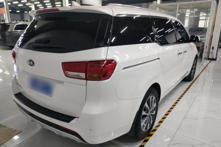 Used Kia Carnival 2015 2.2T Luxury Edition China IV Rear Right 45 Deg