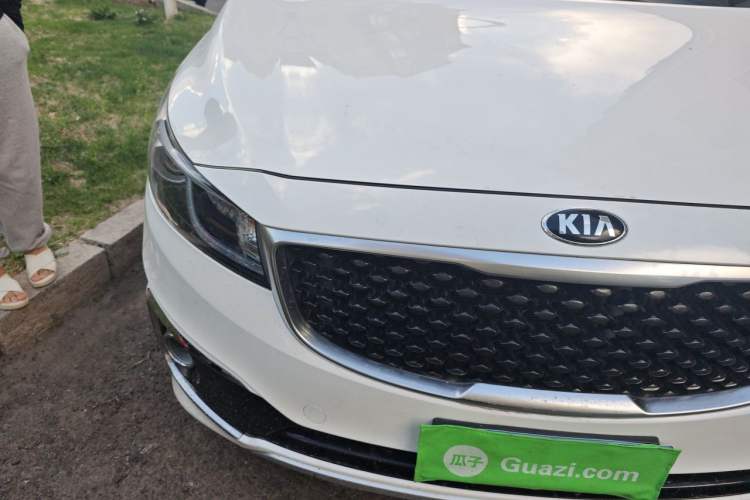 Used Kia Carnival 2015 2.2T Luxury Edition China IV Right Front Headlight
