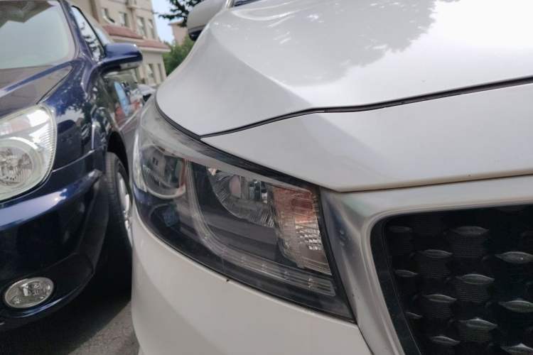 Used Kia Carnival 2015 3.3 GDI Luxury Edition China IV Standard Right Front Headlight