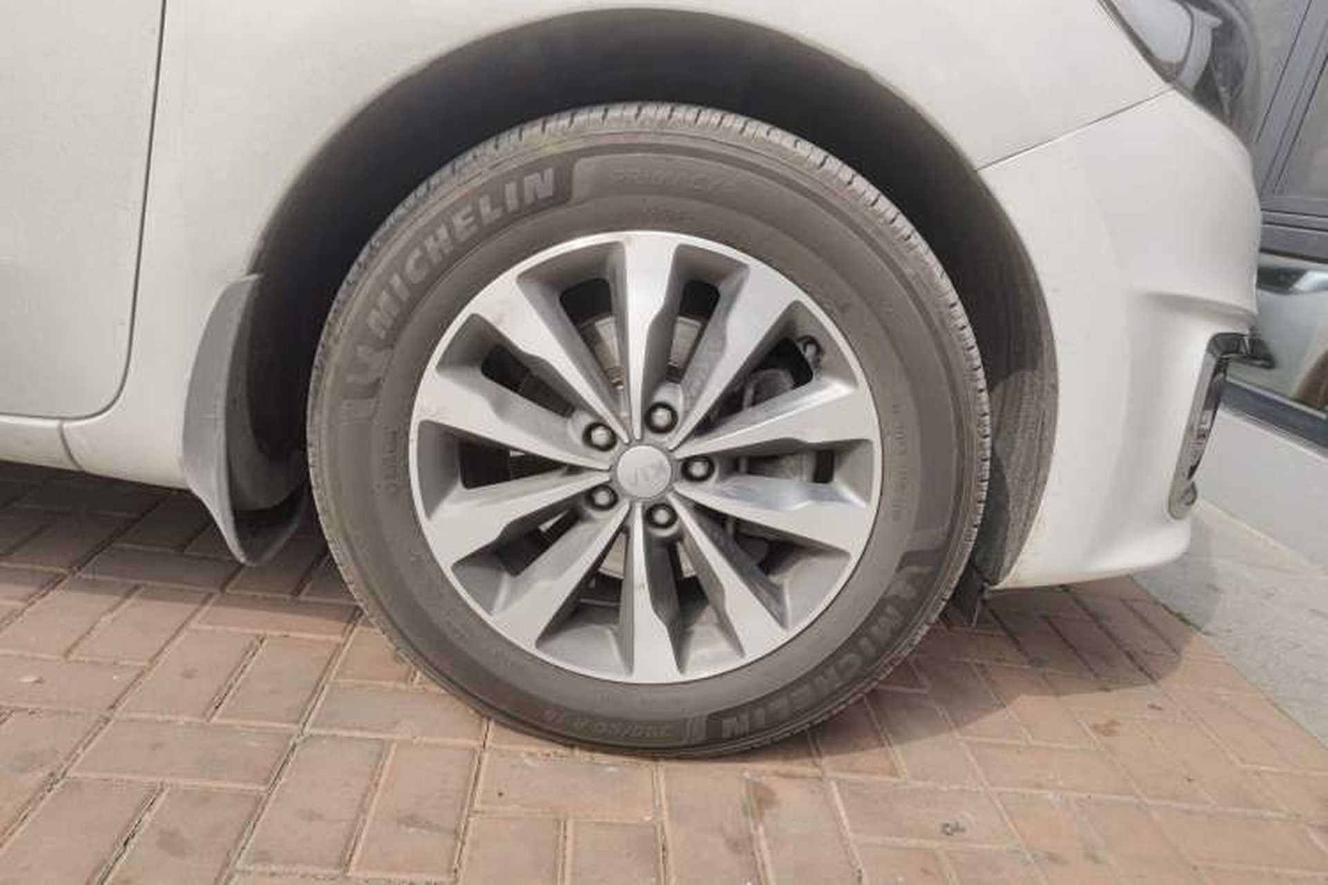 Used Kia Carnival 2015 3.3 GDI Luxury Edition China V Standard Right Front Wheel Hub