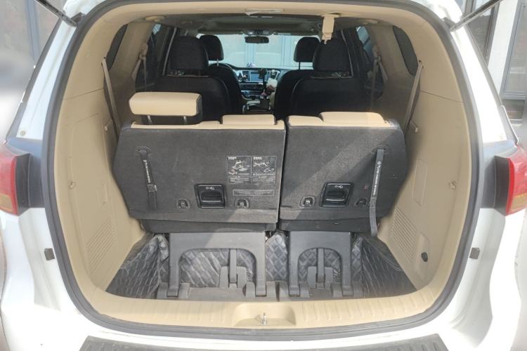 Used Kia Carnival 2015 3.3 GDI Luxury Edition China V Standard Trunk