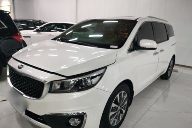 Used Kia Carnival 2015 2.2T Luxury Edition China IV