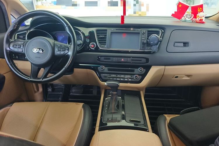 Used Kia Carnival 2017 2.2T Luxury Edition China V Standard Interior 2