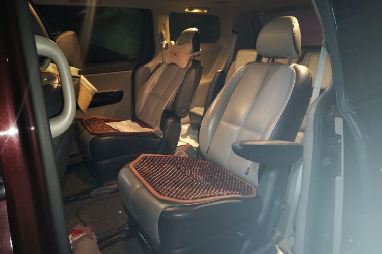 Used Kia Carnival 2017 2.2T Luxury Edition China V Standard Left Rear Seat