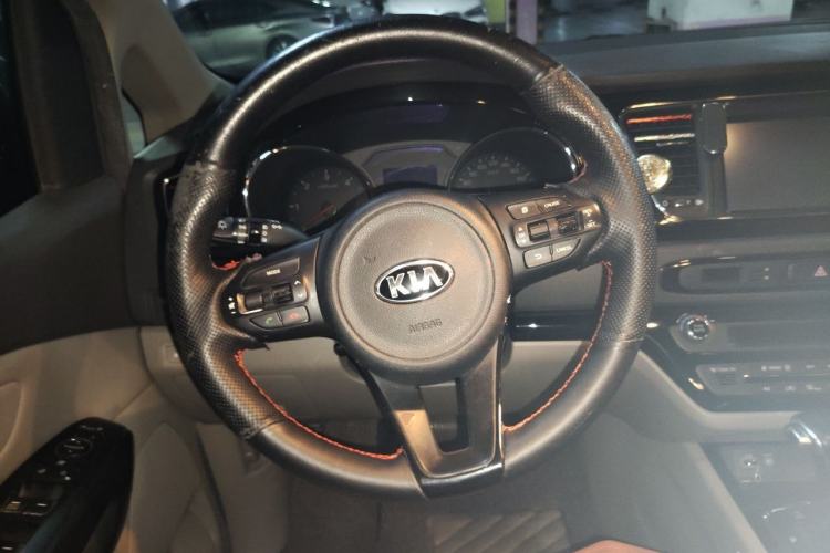 Used Kia Carnival 2017 2.2T Luxury Edition China V Standard Steering Wheel