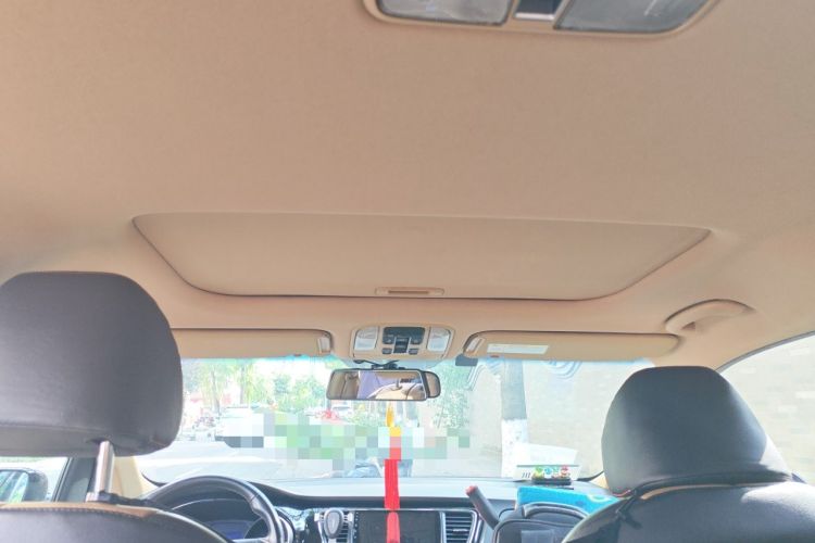 Used Kia Carnival 2017 2.2T Luxury Edition China V Standard Headliner