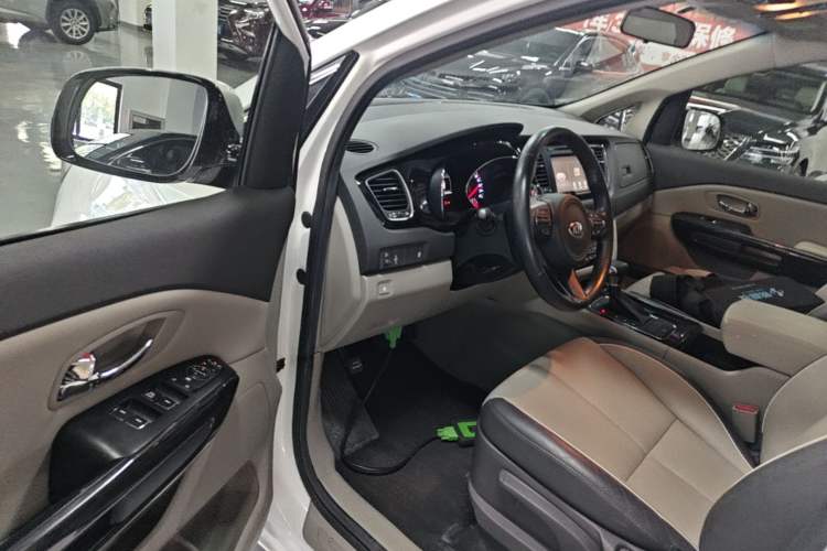 Used Kia Carnival 2017 2.2T Luxury Edition China V Standard Driver Seat