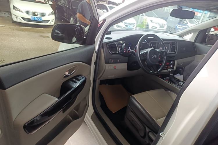 Used Kia Carnival 2017 2.2T Luxury Edition China V Standard Driver Seat