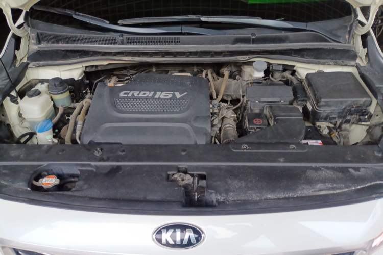Used Kia Carnival 2017 2.2T Luxury Edition China V Standard Engine Bay