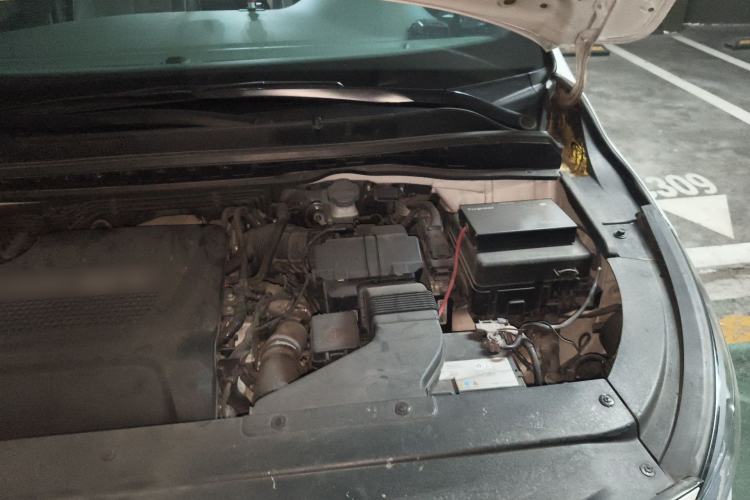 Used Kia Carnival 2017 2.2T Flagship Edition China V Standard Engine Bay Left