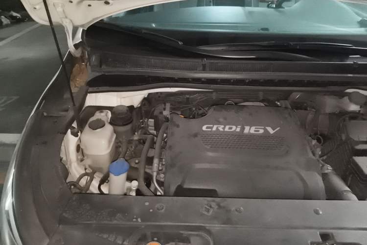 Used Kia Carnival 2017 2.2T Flagship Edition China V Standard Engine Bay Right