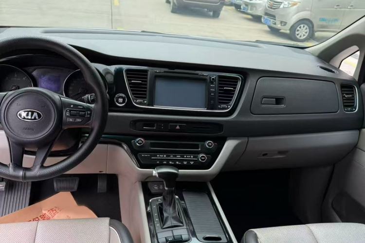 Used Kia Carnival 2017 2.2T Luxury Edition China V Standard Exterior 5