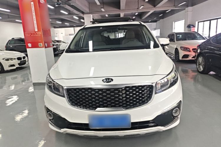 Used Kia Carnival 2017 2.2T Luxury Edition China V Standard Front