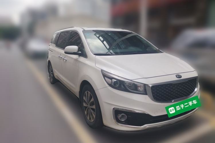 Used Kia Carnival 2017 2.2T Luxury Edition China V Standard Front Right 45 Deg