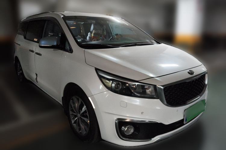 Used Kia Carnival 2017 2.2T Flagship Edition China V Standard Front Right 45 Deg