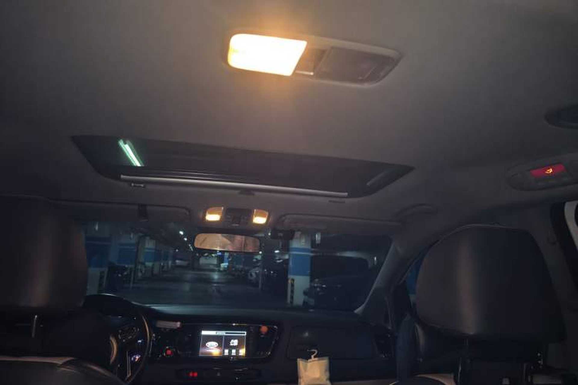 Used Kia Carnival 2017 2.2T Luxury Edition China V Standard Headliner