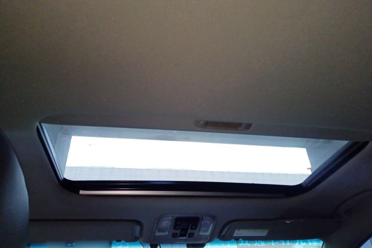 Used Kia Carnival 2017 2.2T Luxury Edition China V Standard Headliner