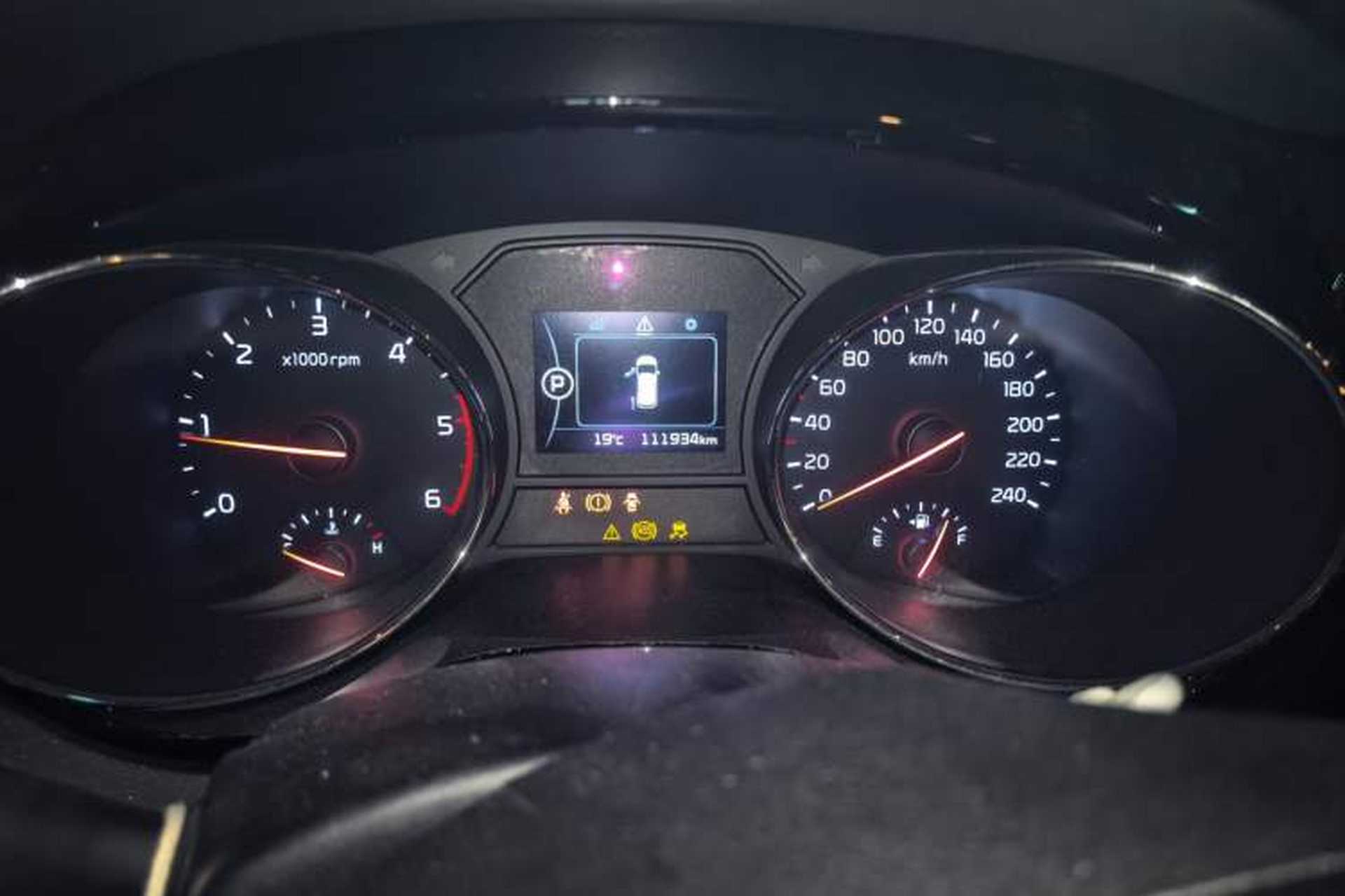Used Kia Carnival 2017 2.2T Luxury Edition China V Standard Instrument Cluster