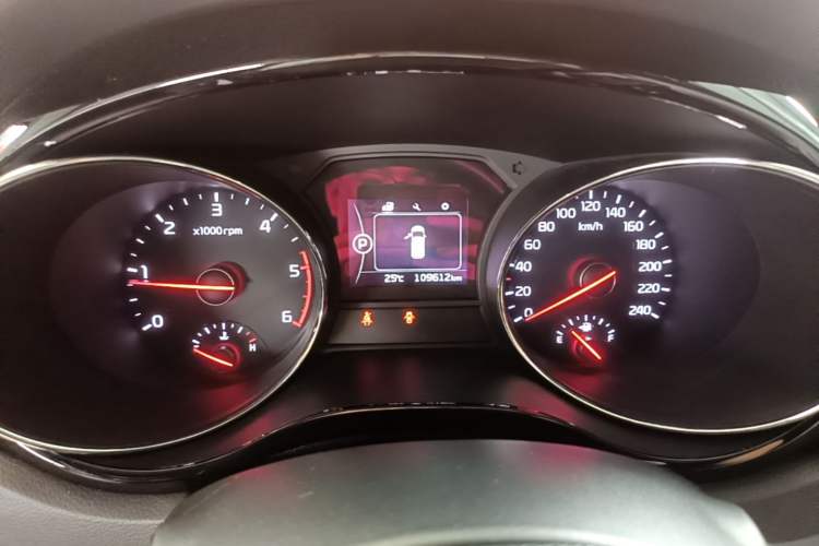 Used Kia Carnival 2017 2.2T Luxury Edition China V Standard Instrument Cluster