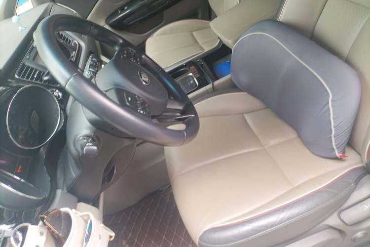 Used Kia Carnival 2017 2.2T Luxury Edition China V Standard Left Front Seat