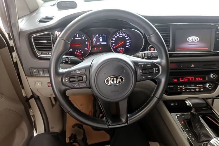 Used Kia Carnival 2017 2.2T Luxury Edition China V Standard Steering Wheel